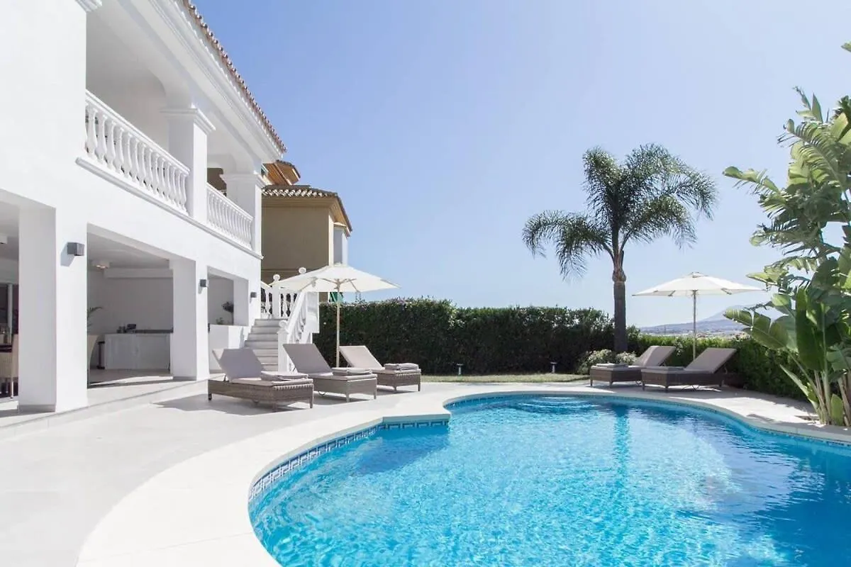 Luxury Heated Pool Villa Jacuzzi Cinema Bbq Sunset Марбелья