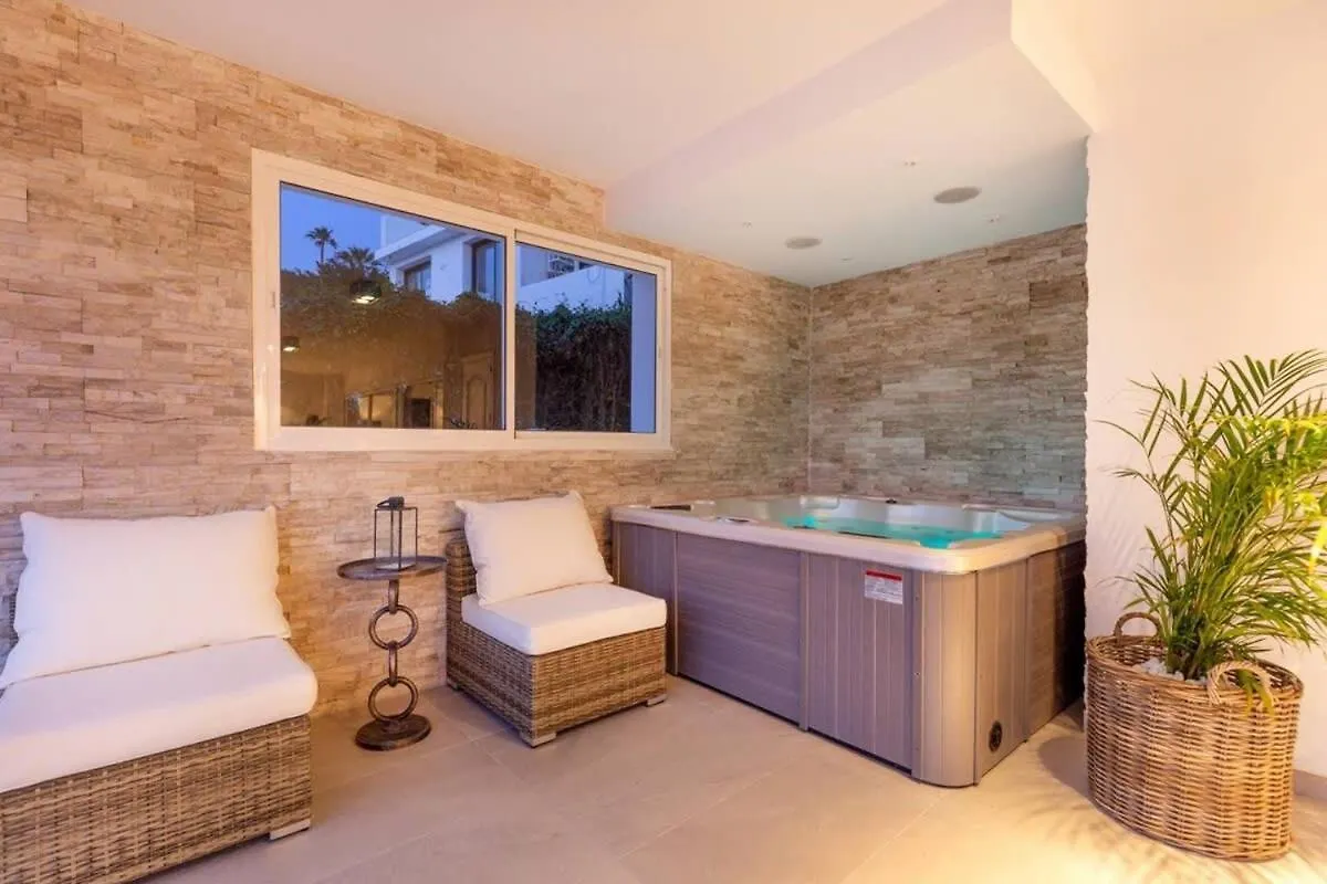 Luxury Heated Pool Villa Jacuzzi Cinema Bbq Sunset Марбелья